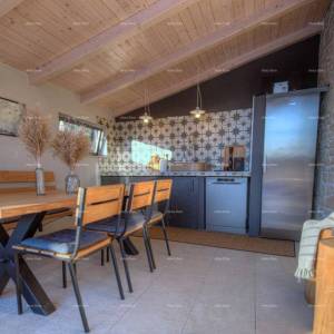 Prodajemo prelijepu kuću u idiličnom selu, u srcu Istre.