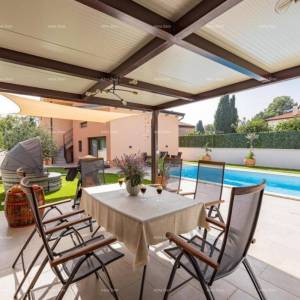 Prodajemo prelijepu vilu u Rovinju.