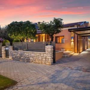 Prodajemo prelijepu vilu u Rovinju.