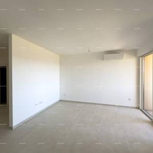 Prodajemo stan s parkirnim mjestom u novoj zgradi,  u Barbanu.