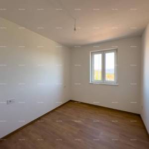 Prodajemo stan sa velikim vrtom i parkirnim mjestom, Barban!