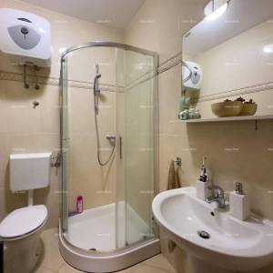 Prodajemo stan sa vrtom na odličnoj lokaciji, Pula. Valdebek