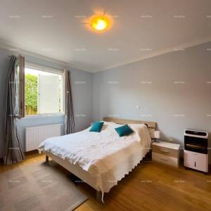 Prodajemo stan sa vrtom na odličnoj lokaciji, Pula. Valdebek