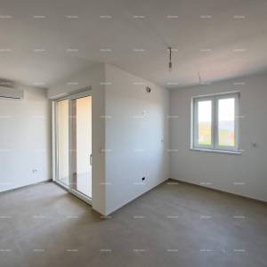 Prodajemo stan sa vrtom u Barbanu.