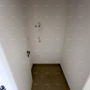 Prodajemo stan sa vrtom u Barbanu.