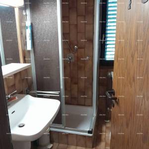 Prodajemo stan u kuci sa vrtom.. Medulin.