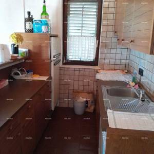 Prodajemo stan u kuci sa vrtom.. Medulin.