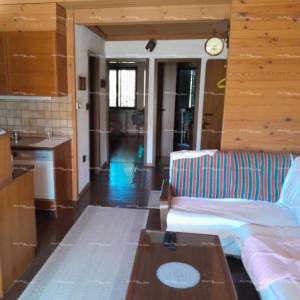 Prodajemo stan u kuci sa vrtom.. Medulin.