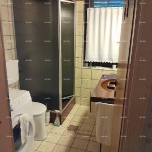 Prodajemo stan u kuci sa vrtom.. Medulin.