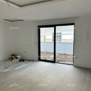 Prodajemo stan u novogradnji sa vrtom!  ŠTINJAN.