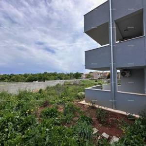 Prodajemo stan u novoj zgradi!  Šišan.