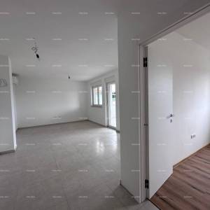 Prodajemo stan u novoj zgradi!  Šišan.