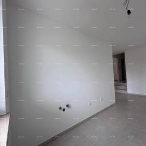 Prodajemo stan u novoj zgradi!  Šišan.