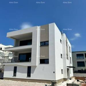 Prodajemo stanu u manjoj zgradi sa samo četiri stana!