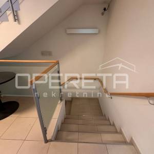 Prostrani poslovni prostor 253 m² – Split, atraktivna lokacija