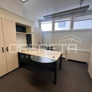 Prostrani poslovni prostor 253 m² – Split, atraktivna lokacija