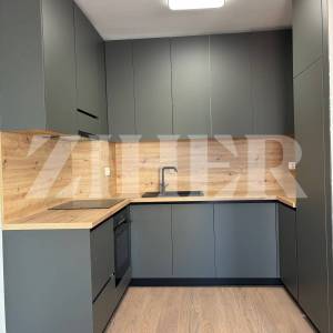 PRVI NAJAM, LUKSUZNI STAN S GARAŽNIM PARKIRNIM MJESTOM, 100 M OD ILICE