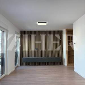 PRVI NAJAM, LUKSUZNI STAN S GARAŽNIM PARKIRNIM MJESTOM, 100 M OD ILICE