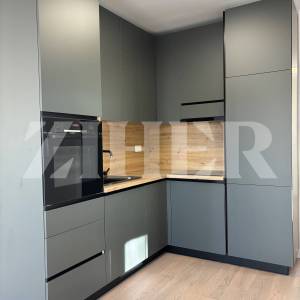 PRVI NAJAM, LUKSUZNI STAN S GARAŽNIM PARKIRNIM MJESTOM, 100 M OD ILICE