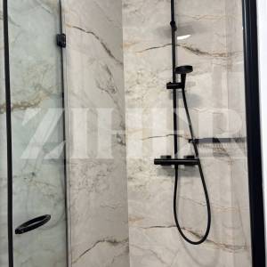 PRVI NAJAM, LUKSUZNI STAN S GARAŽNIM PARKIRNIM MJESTOM, 100 M OD ILICE