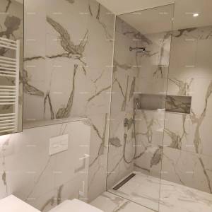 Prvi red do mora! Luksuzna kuća u Umagu, 300 m od mora - savršena za obitelj s modernim sadržajima