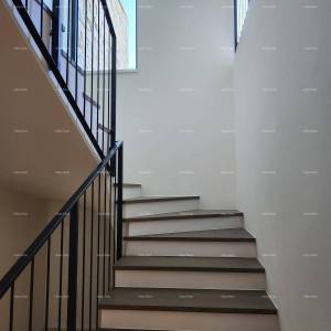 Prvi red do mora! Luksuzna kuća u Umagu, 300 m od mora - savršena za obitelj s modernim sadržajima