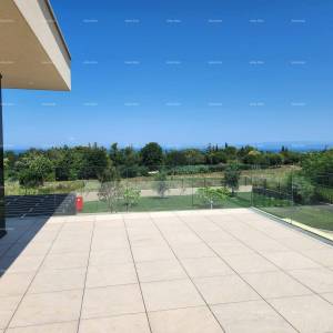 Prvi red do mora! Luksuzna kuća u Umagu, 300 m od mora - savršena za obitelj s modernim sadržajima