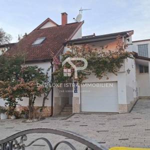  Pula - Apartmantska kuća 530m2 s bazenom u elitnom kvartu