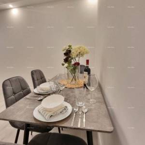 Pula, Arena – Potpuno renovirani stan u blizini Arene.