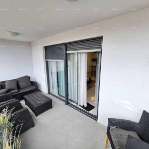 Pula centar ! Namješten stan! Blizina Fet-a i nove bolnice.