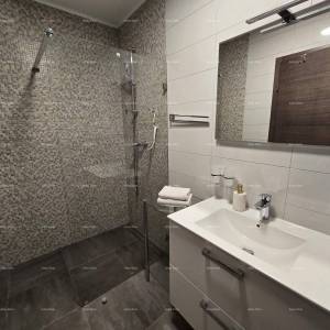 Pula centar ! Namješten stan! Blizina Fet-a i nove bolnice.