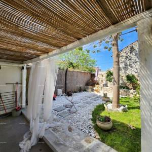 Pula Galižana. Renovirana kuća sa fantastičnim vrtom.