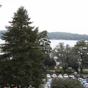 Pula - Jedinstven stan 68m2 s pogledom na Arenu i more