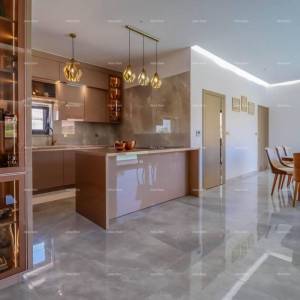 Pula - Loborika. Nova samostojeća kuća sa bazenom. Kvalitetno izgrađena i uređena.