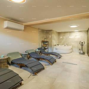 Pula - Loborika. Nova samostojeća kuća sa bazenom. Kvalitetno izgrađena i uređena.