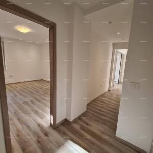 Pula – renoviran dvosobni stan u centru, 72,83 m². Stan se nalazi na tržnici.
