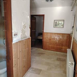 Pula Savršen mir i potencijal: nekretnina s 12 spavaćih soba, bazenom i prekrasnim pogledom na more u Pomeru