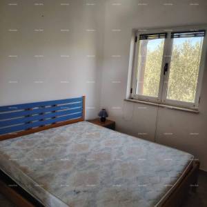 Pula Savršen mir i potencijal: nekretnina s 12 spavaćih soba, bazenom i prekrasnim pogledom na more u Pomeru