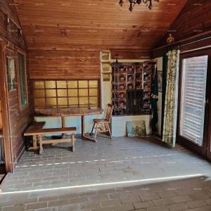 Pula Savršen mir i potencijal: nekretnina s 12 spavaćih soba, bazenom i prekrasnim pogledom na more u Pomeru