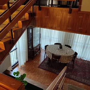 PULA – Škatari, obiteljska samostojeća kuća s velikom okućnicom