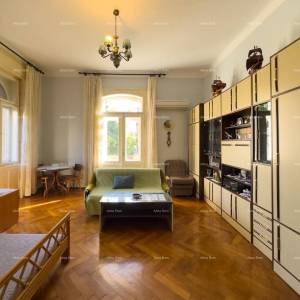 Pula! Stan u centru grada!