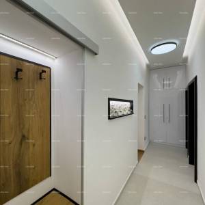 Pula, strogi centar, Istarska ulica, 500 metara do Arene. Moderan i kompletno uređen i namješteni gradski stan.