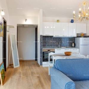 Pula Veruda , blizina Verudele, Marine.