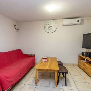 PUNAT - Samostojeća kuća s terasom blizu mora