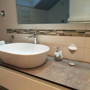 RAVNA GORA – Kuća s wellnessom, apartmanom i dvorištem za miran život