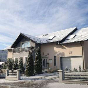 RAVNA GORA – Kuća s wellnessom, apartmanom i dvorištem za miran život