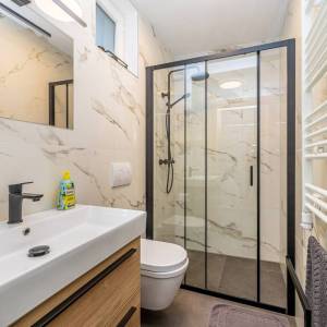 RAVNA GORA - Kuća sa saunom i jacuzzijem