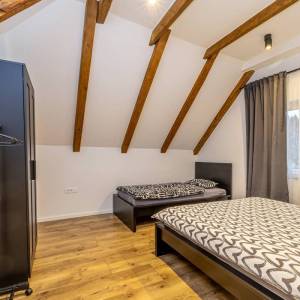 RAVNA GORA - Kuća sa saunom i jacuzzijem