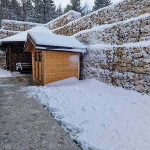 RAVNA GORA - Kuća sa saunom i jacuzzijem