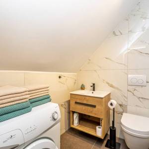 RAVNA GORA - Kuća sa saunom i jacuzzijem